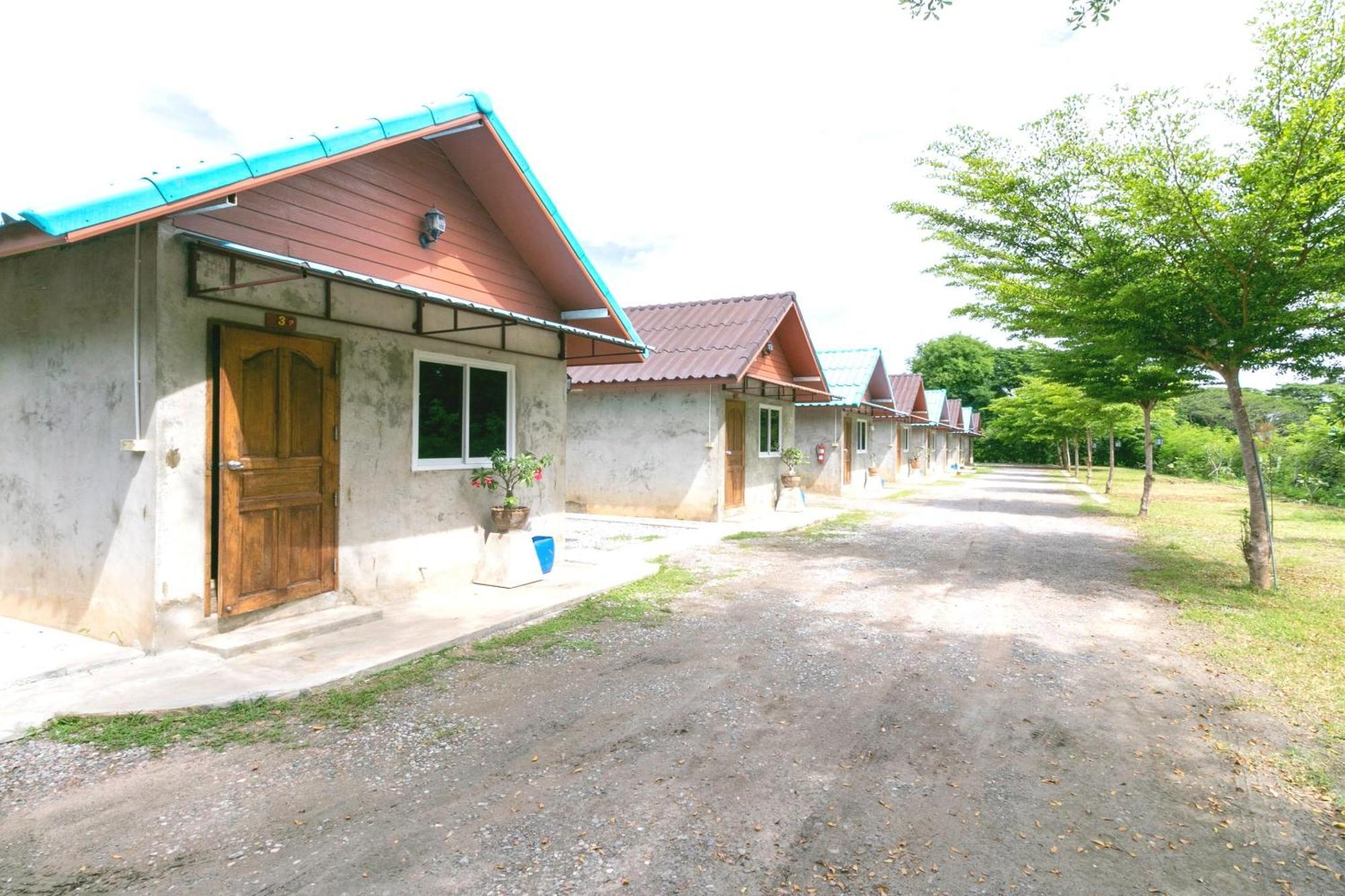 The Rome Resort Pran Buri Eksteriør bilde