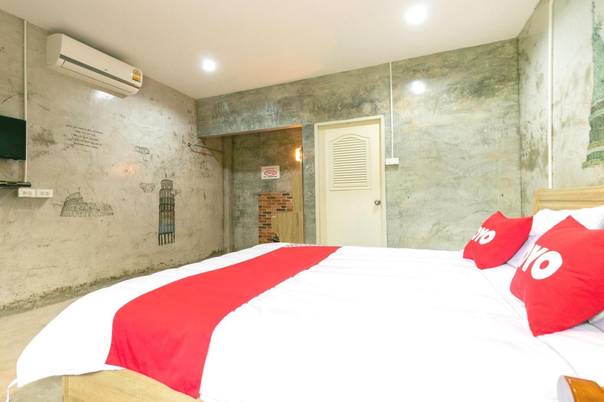 The Rome Resort Pran Buri Eksteriør bilde